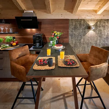 Uebermalztal Alzblick Appartement